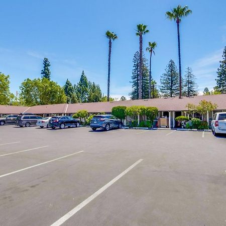 Americas Best Value Inn - Sky Ranch Palo Alto Exterior photo